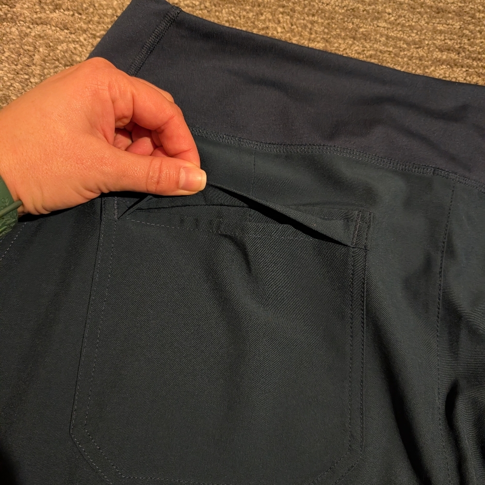 Patagonia Navy Blue Cropped Happy Hike Joggers - Large - Picture 7 of 14